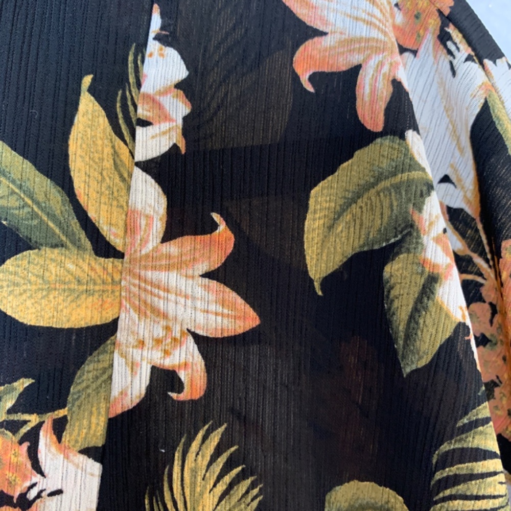 Black Floral Swimsuit Cover Up L/XL Robe Style Tie Front Georgette Tropical - Picture 4 of 11